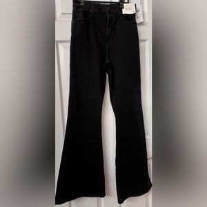 BRAND NEW NEVER WORN Abercrombie and fitch ultra high waisted black flare jeans